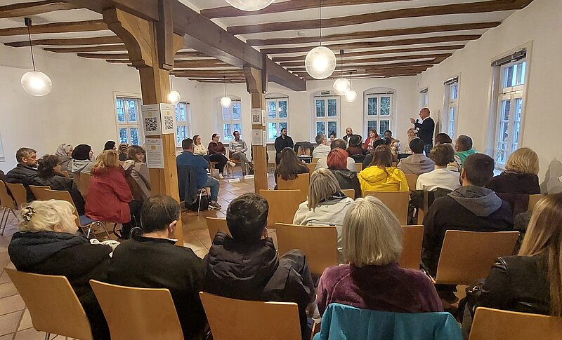 Talkrunde „Ankommen & Arbeit in Deutschland“: 60 Menschen tauschten Erfahrungen und Perspektiven aus