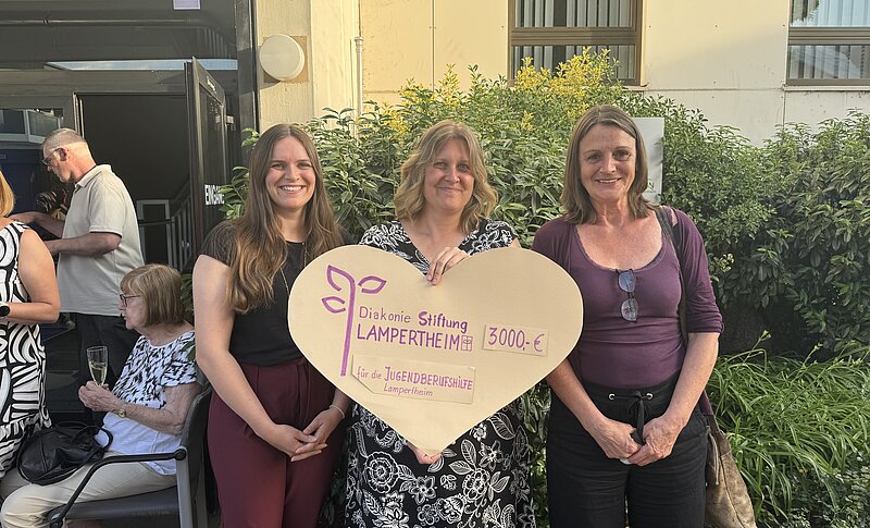 Diakonie-Stiftung Lampertheim vergibt 3.000 Euro an Jugendberufshilfe und 6.000 Euro an Tafel